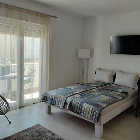 Iris Apartment Ivanica Exterior photo